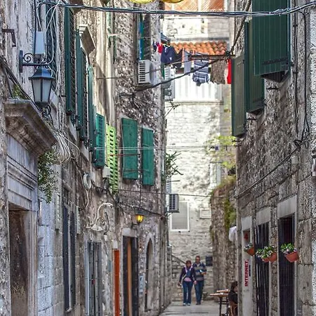 Golden Palace Lägenhet *