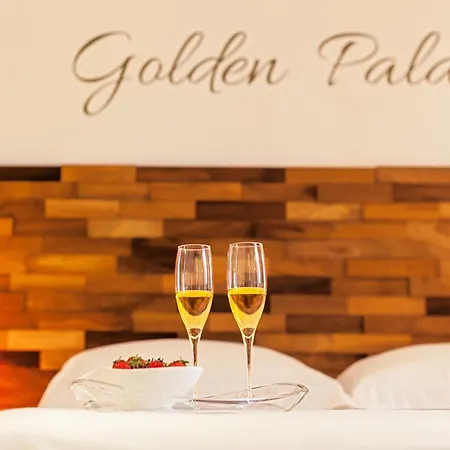 Golden Palace *