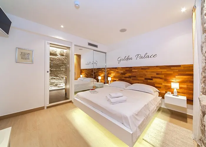 Golden Palace Apartman *
