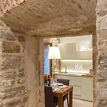 Golden Palace Apartman